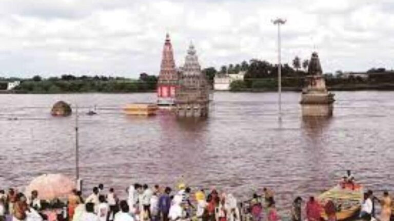 चंद्रभागेला पूर; पंढरपूरला पुन्हा पूरस्थिती